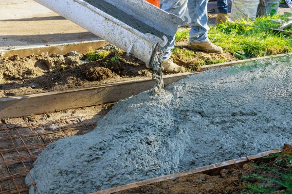 Driveway Concrete Pouring in Pueblo