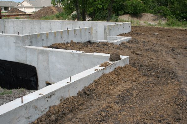 Foundation Wall Installation in Pueblo